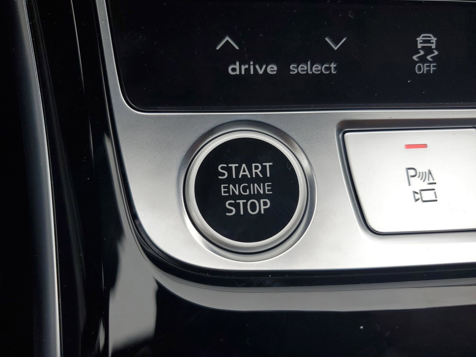 New 2026 Audi A8 L 3.0T AWD/4WD image 30