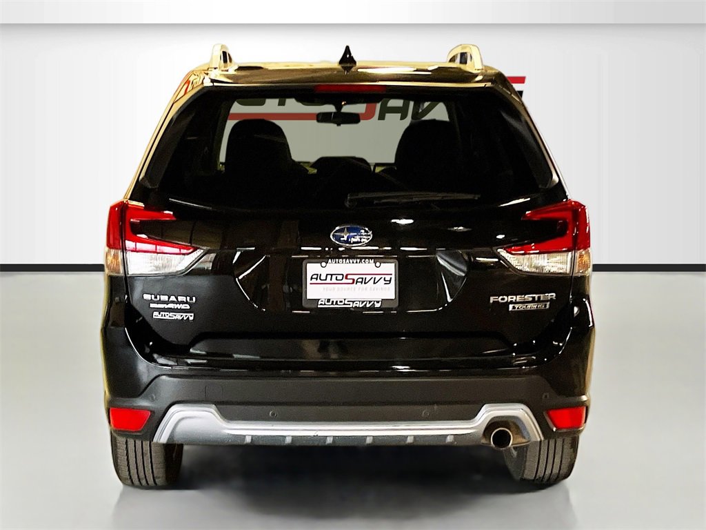 Used 2023 Subaru Forester Touring image 6