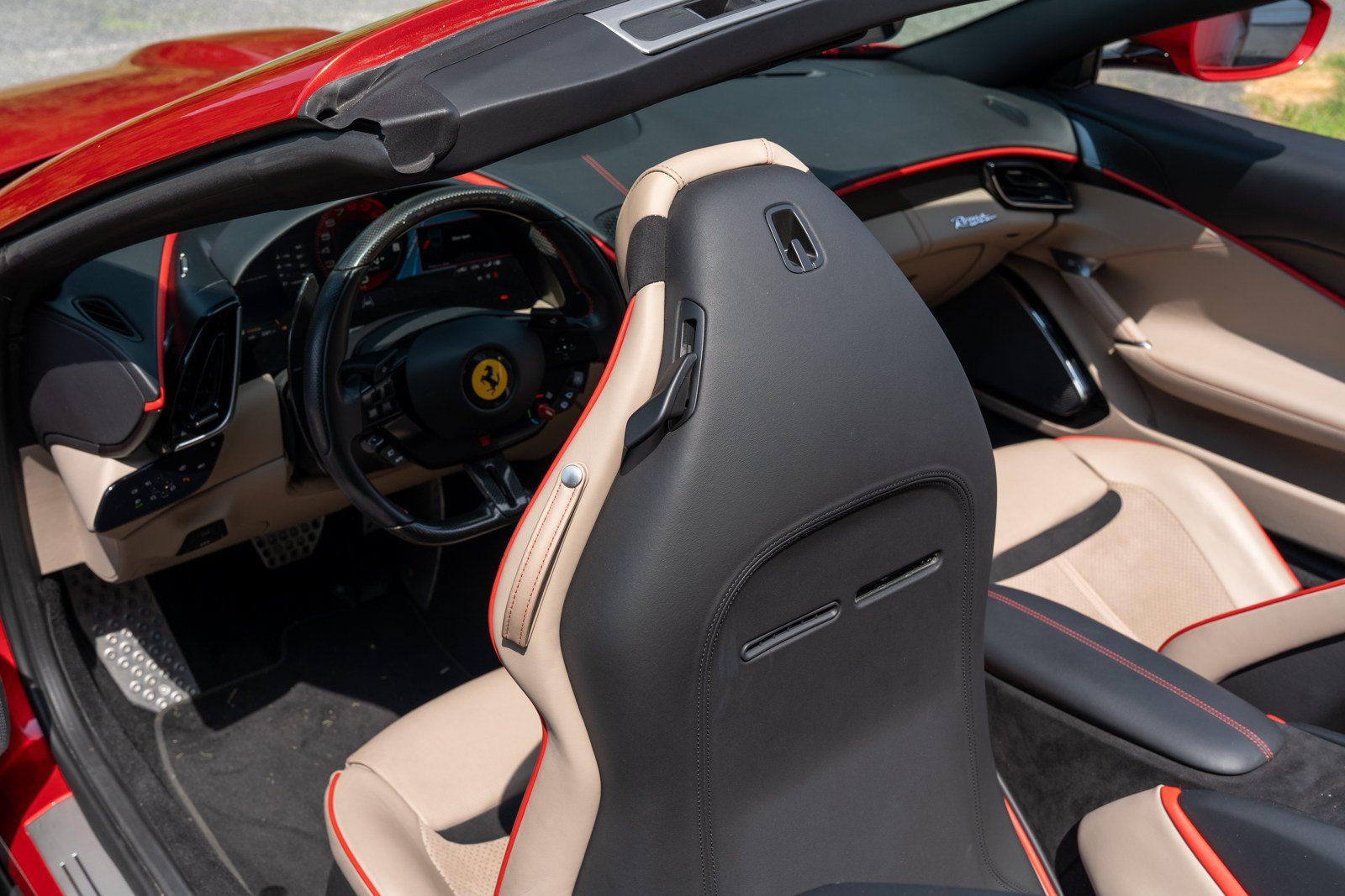 Used 2024 Ferrari Roma Spider RWD image 42