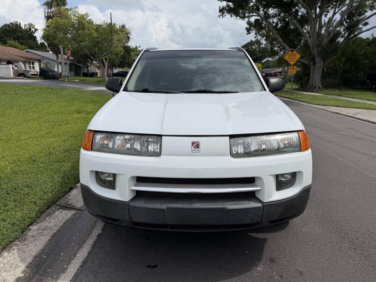 Used 2002 Saturn Vue AWD V6 image 2
