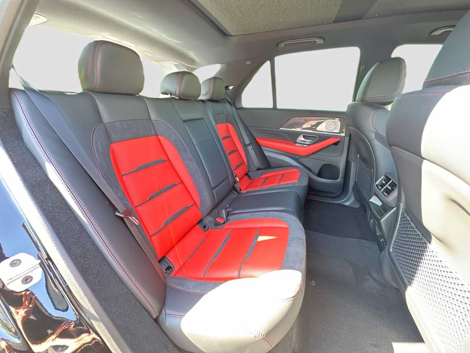 Used 2026 Mercedes-Benz GLE 53 AMG 4MATIC image 28