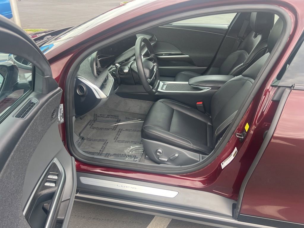 Used 2024 Lucid Air Touring image 25