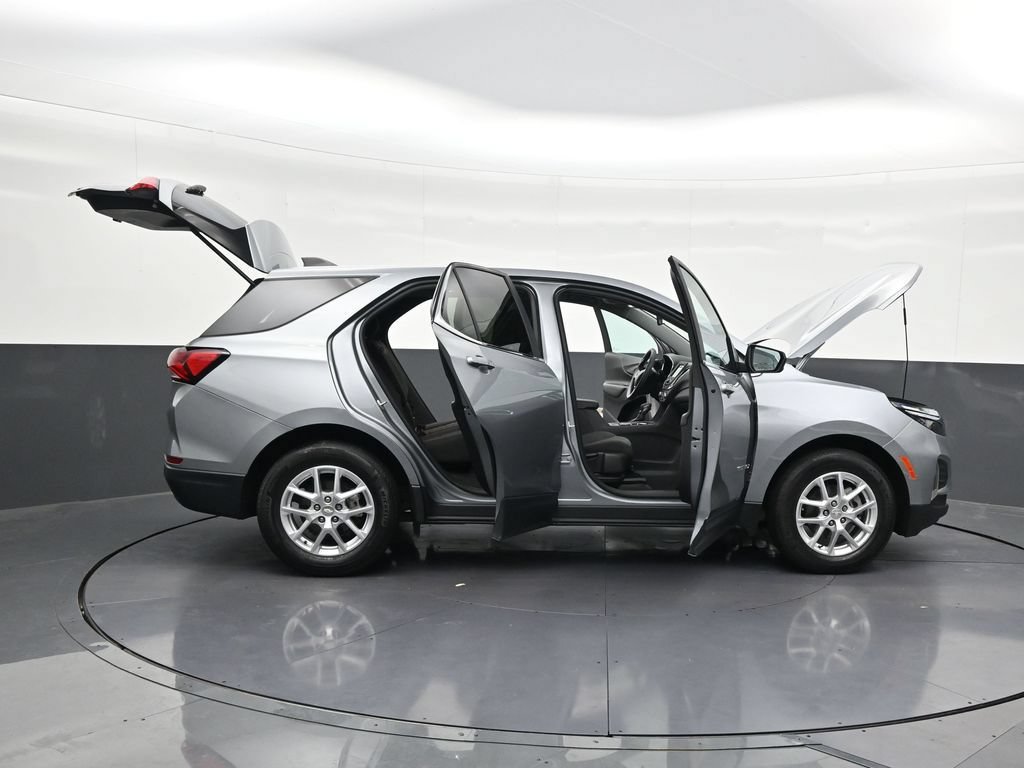 Used 2023 Chevrolet Equinox LT FWD image 33