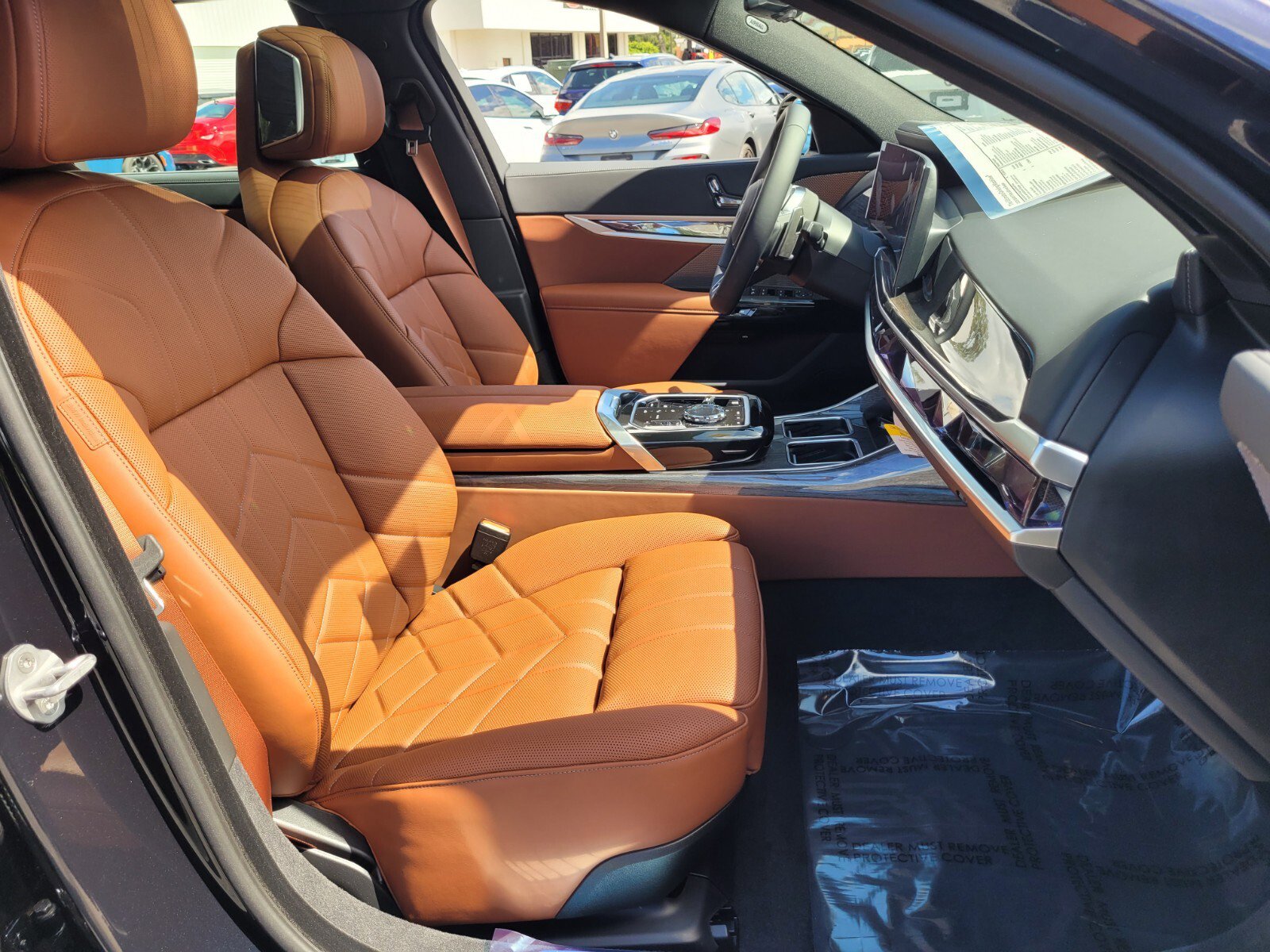 Used 2026 BMW 750e xDrive image 17