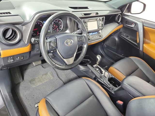 Used 2018 Toyota RAV4 SE w/ Power Extra Value Package FWD image 18