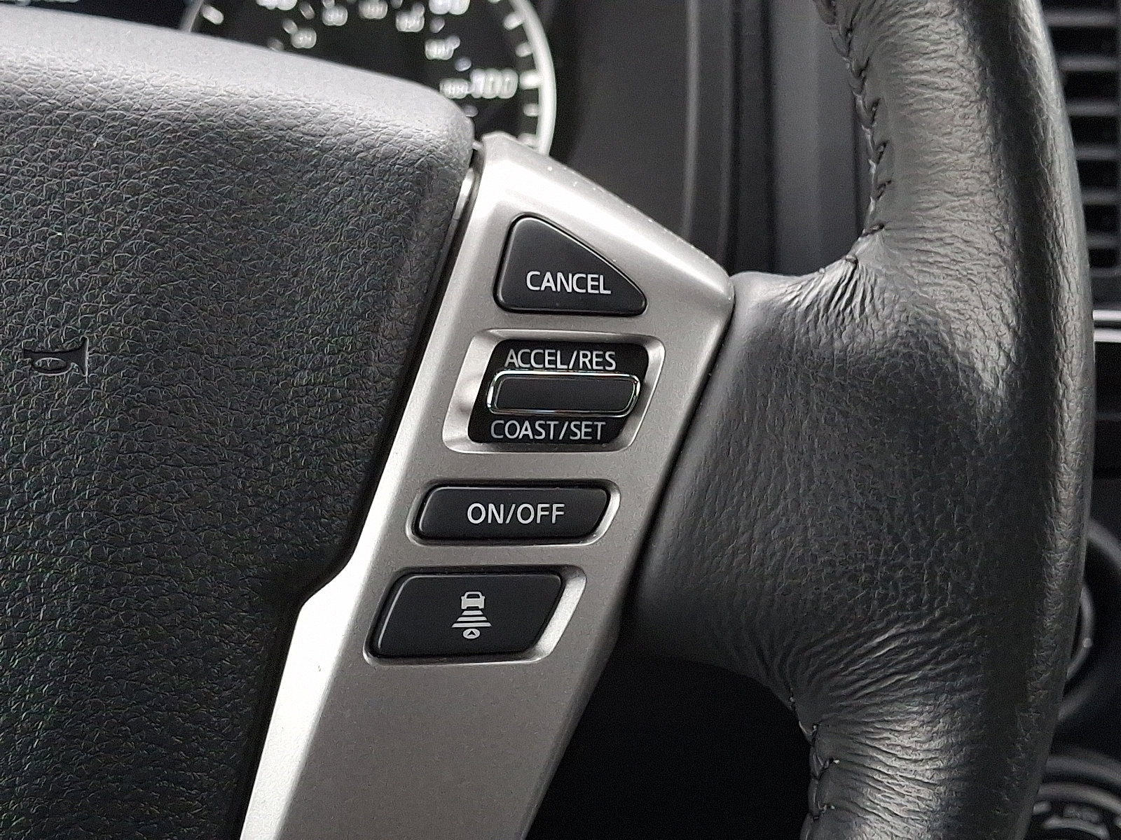 Certified 2024 Nissan Titan SV w/ Accessory Utility Package image 24