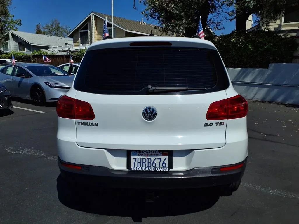 Used 2015 Volkswagen Tiguan S FWD image 5