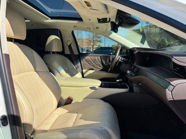 Used 2018 Lexus LS 500 image 30