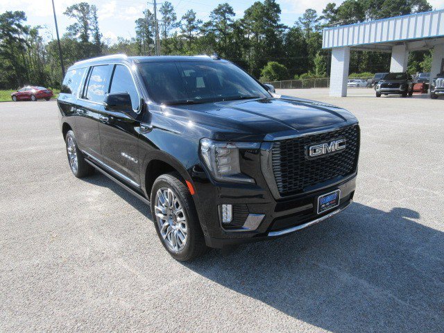 Used 2023 GMC Yukon XL Denali Ultimate image 4