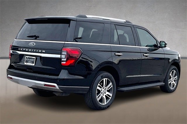 Used 2024 Ford Expedition Limited image 2