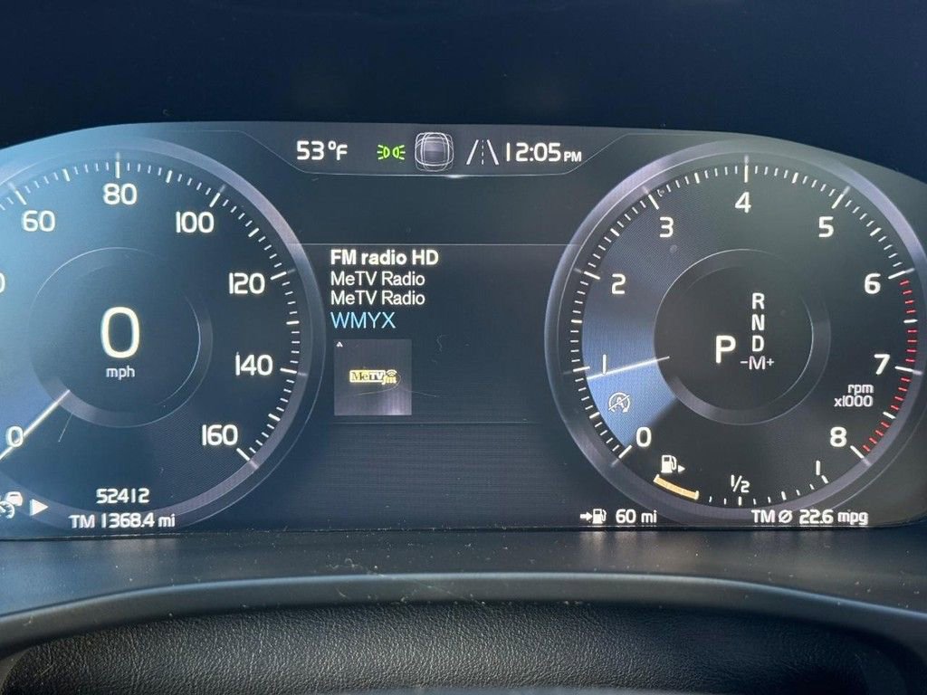 Used 2020 Volvo XC40 T5 R-Design w/ Protection Package Premier image 24