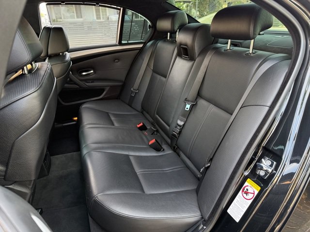 Used 2009 BMW M5 RWD image 33