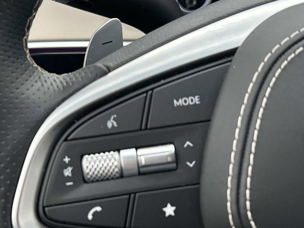 Used 2023 Genesis GV70 3.5T Sport w/ Sport Advanced Package image 33