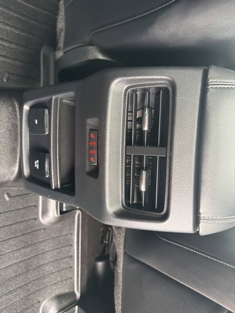 Used 2019 Ford Edge Titanium w/ Equipment Group 301A image 25