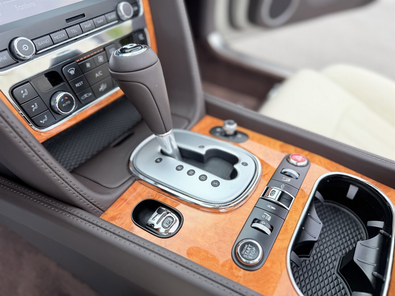 Used 2012 Bentley Continental GT w/ Elegant Specification Pkg AWD/4WD image 18
