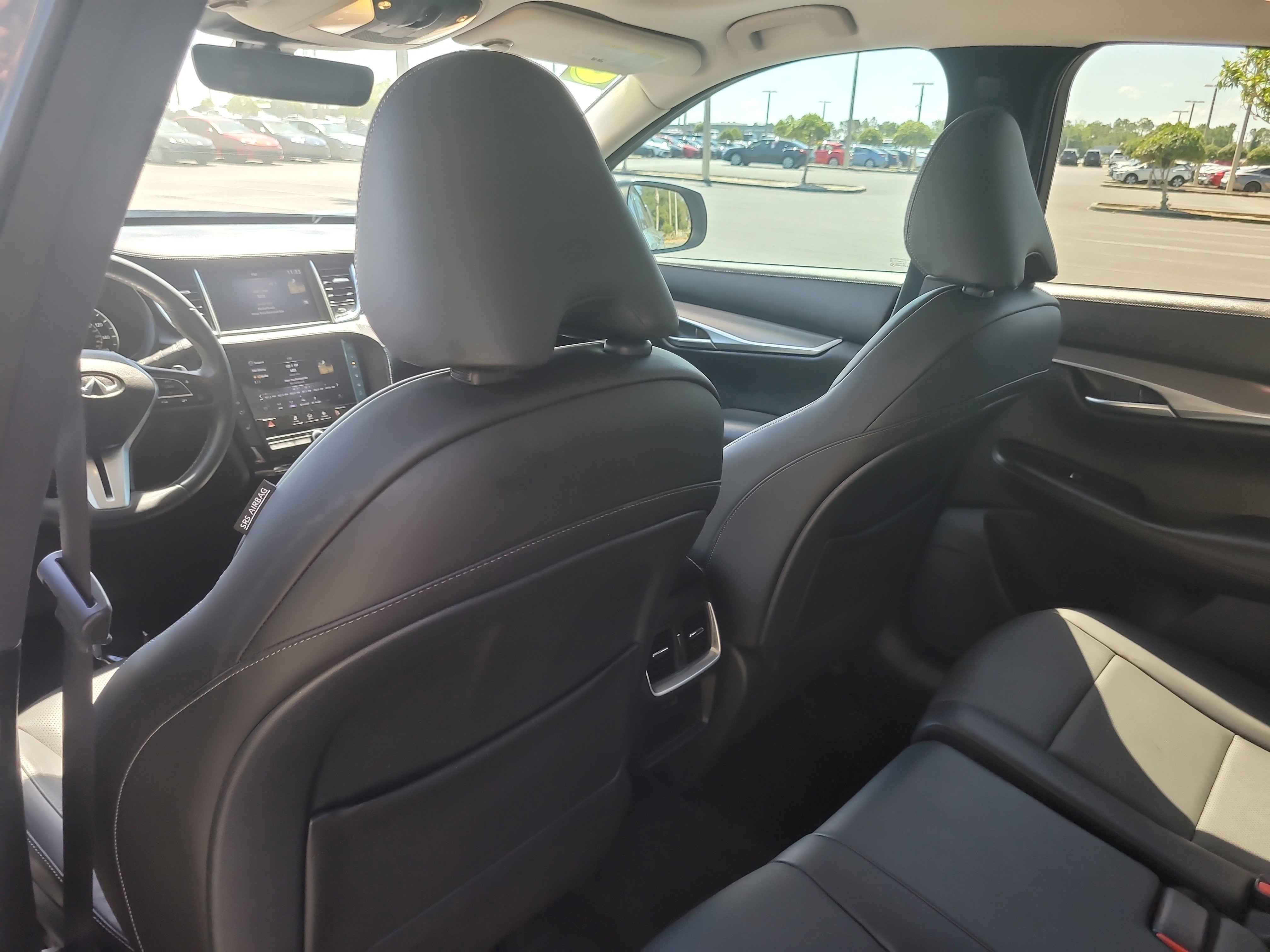 Used 2023 INFINITI QX50 Luxe FWD image 14