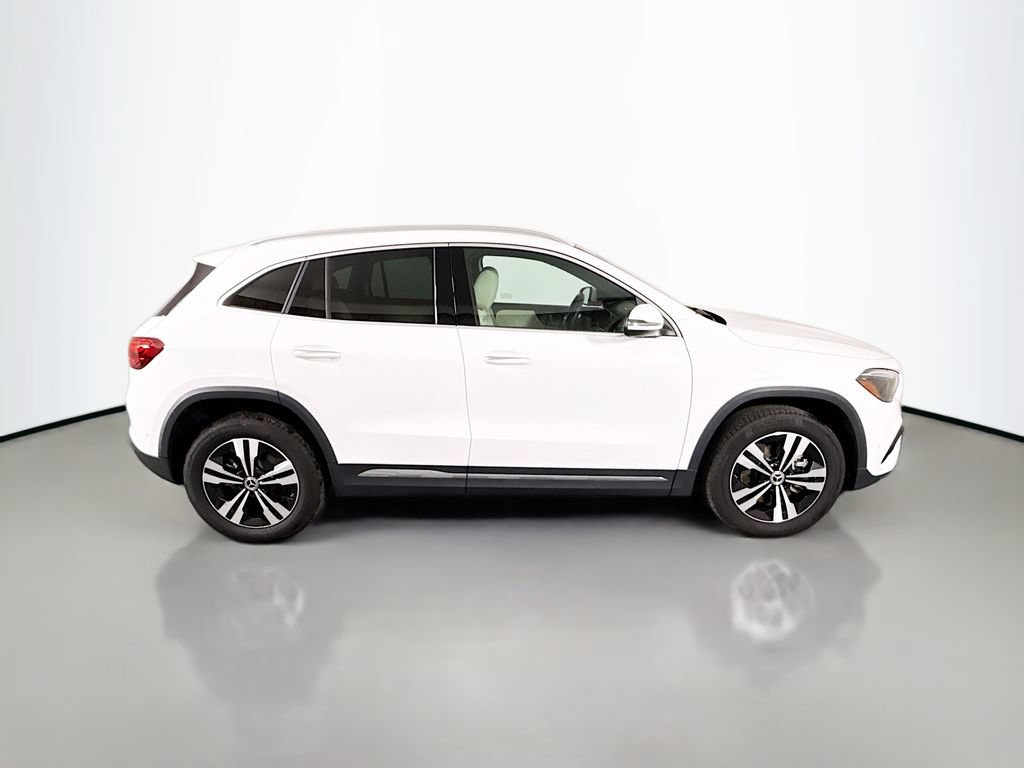 Used 2025 Mercedes-Benz GLA 250 image 8