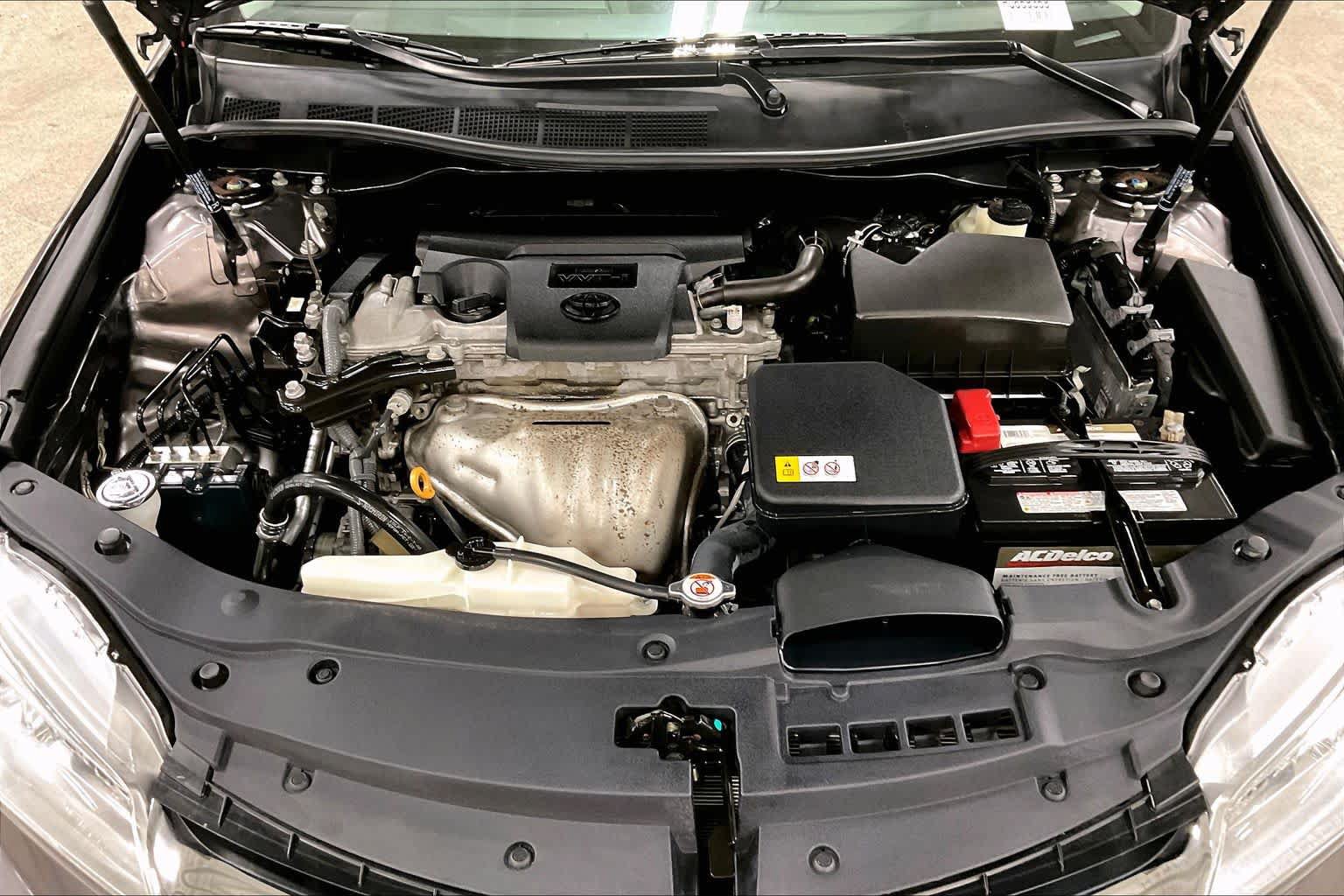 Used 2017 Toyota Camry LE FWD image 32