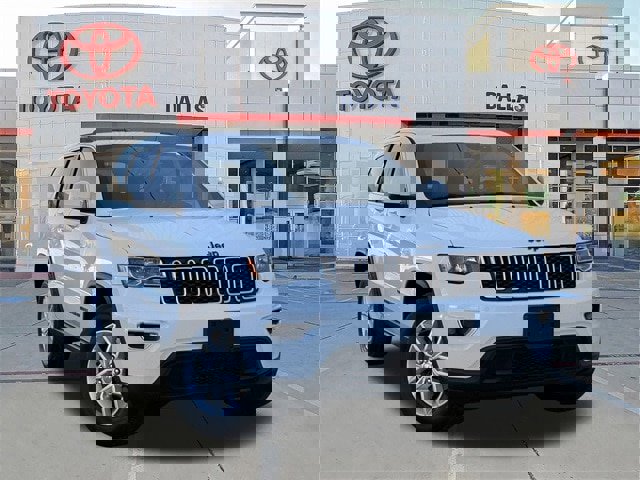 Used 2018 Jeep Grand Cherokee Laredo