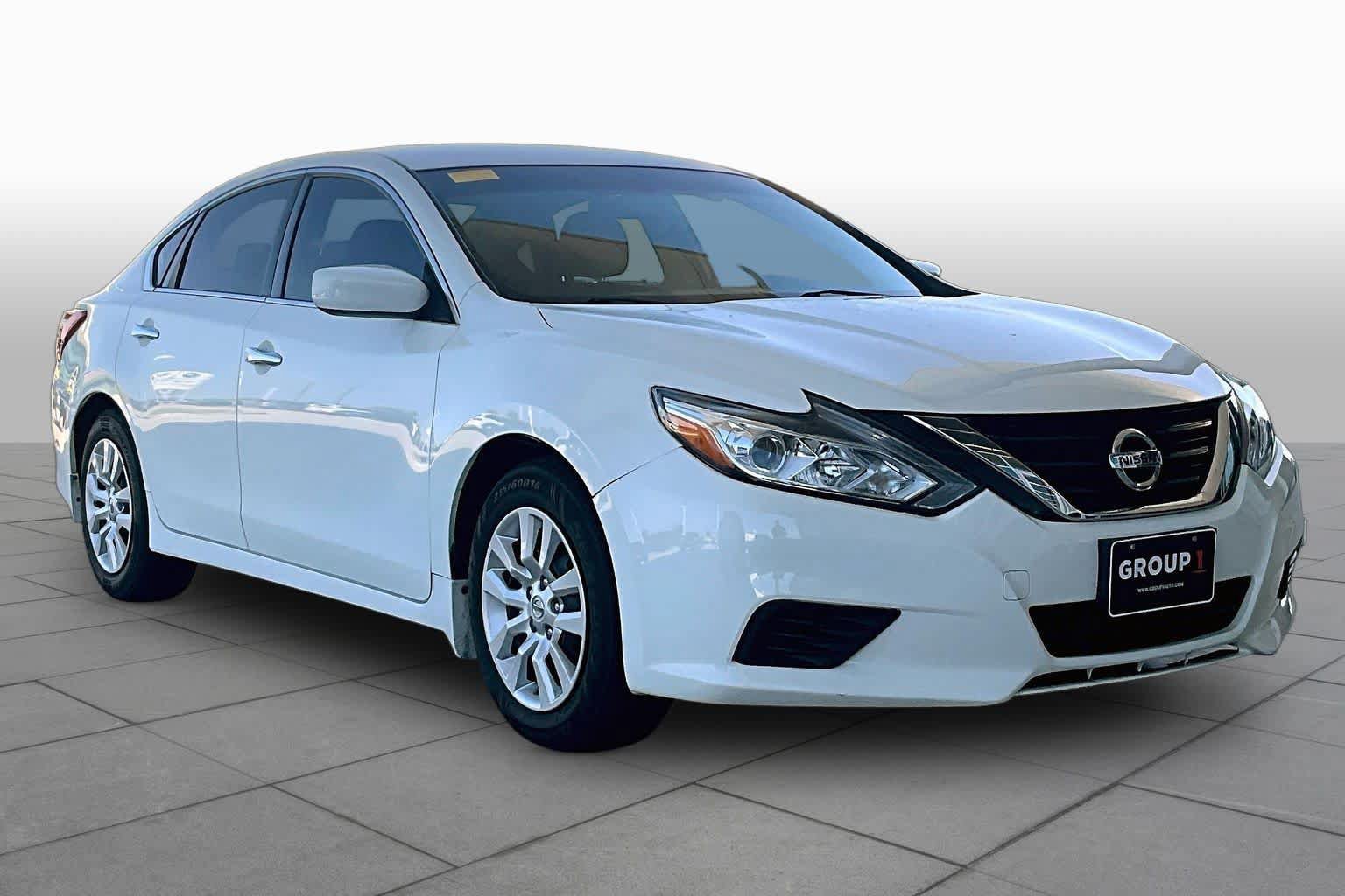 Used 2018 Nissan Altima 2.5 S w/ S Convenience Package FWD image 3