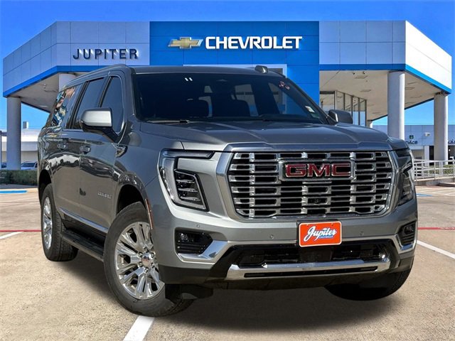 Used 2025 GMC Yukon XL Denali image 1