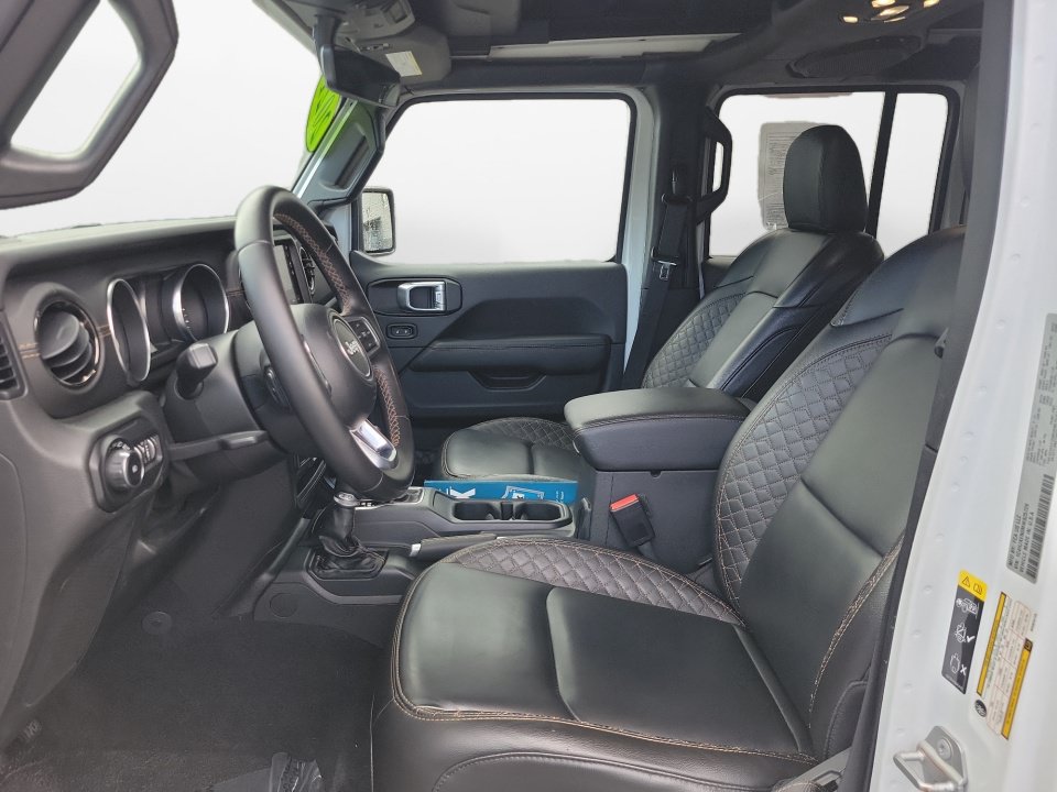 Used 2021 Jeep Wrangler Unlimited Sahara AWD/4WD image 11