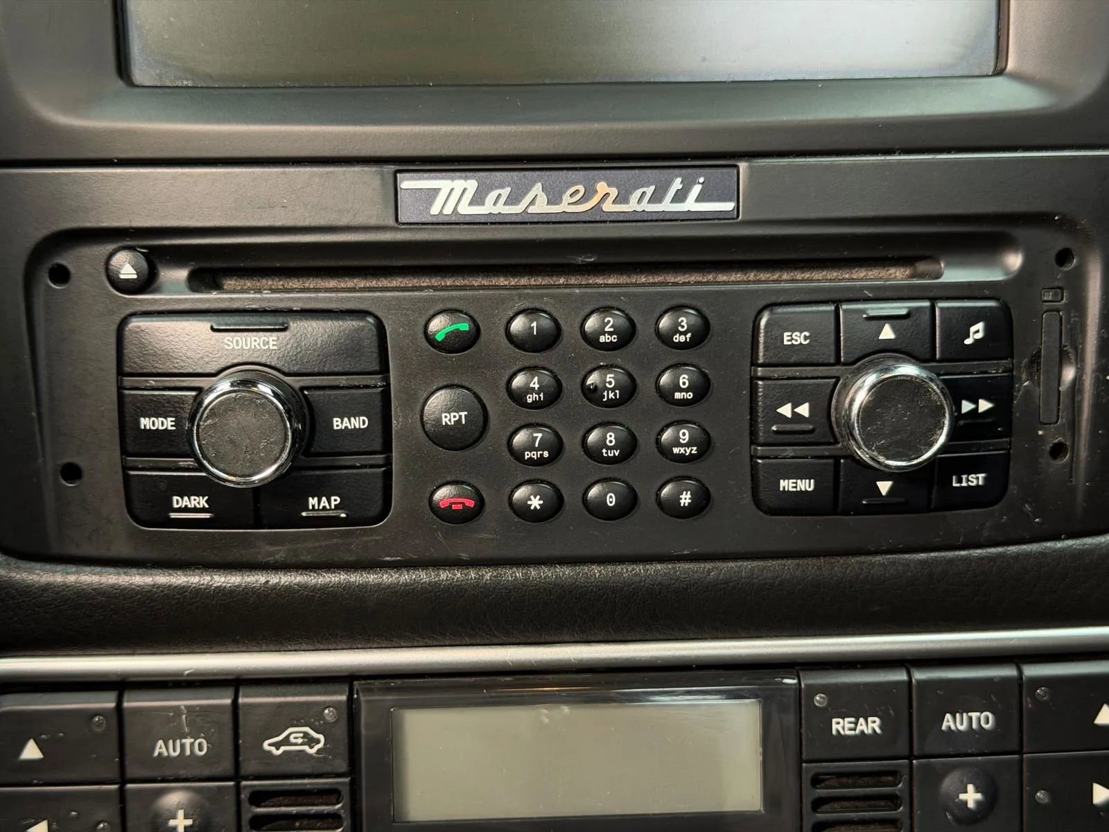 Used 2013 Maserati GranTurismo Convertible RWD image 28