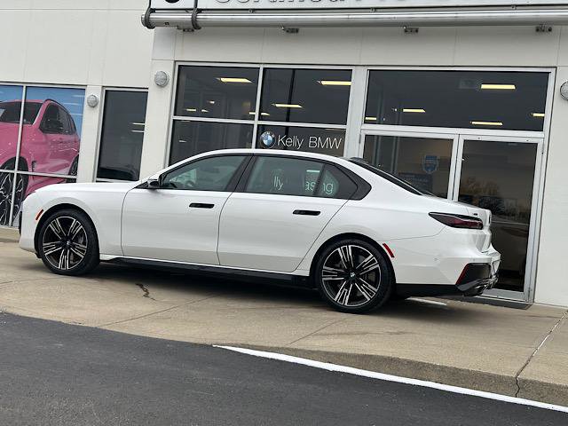 Certified 2023 BMW 760i xDrive image 8