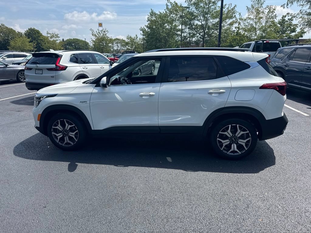 Used 2021 Kia Seltos EX AWD/4WD image 8