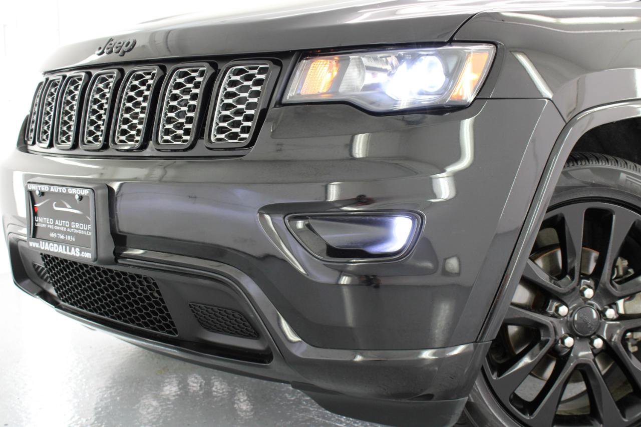 Used 2019 Jeep Grand Cherokee Altitude AWD/4WD image 21