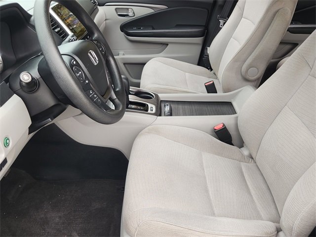 Certified 2017 Honda Pilot EX image 10