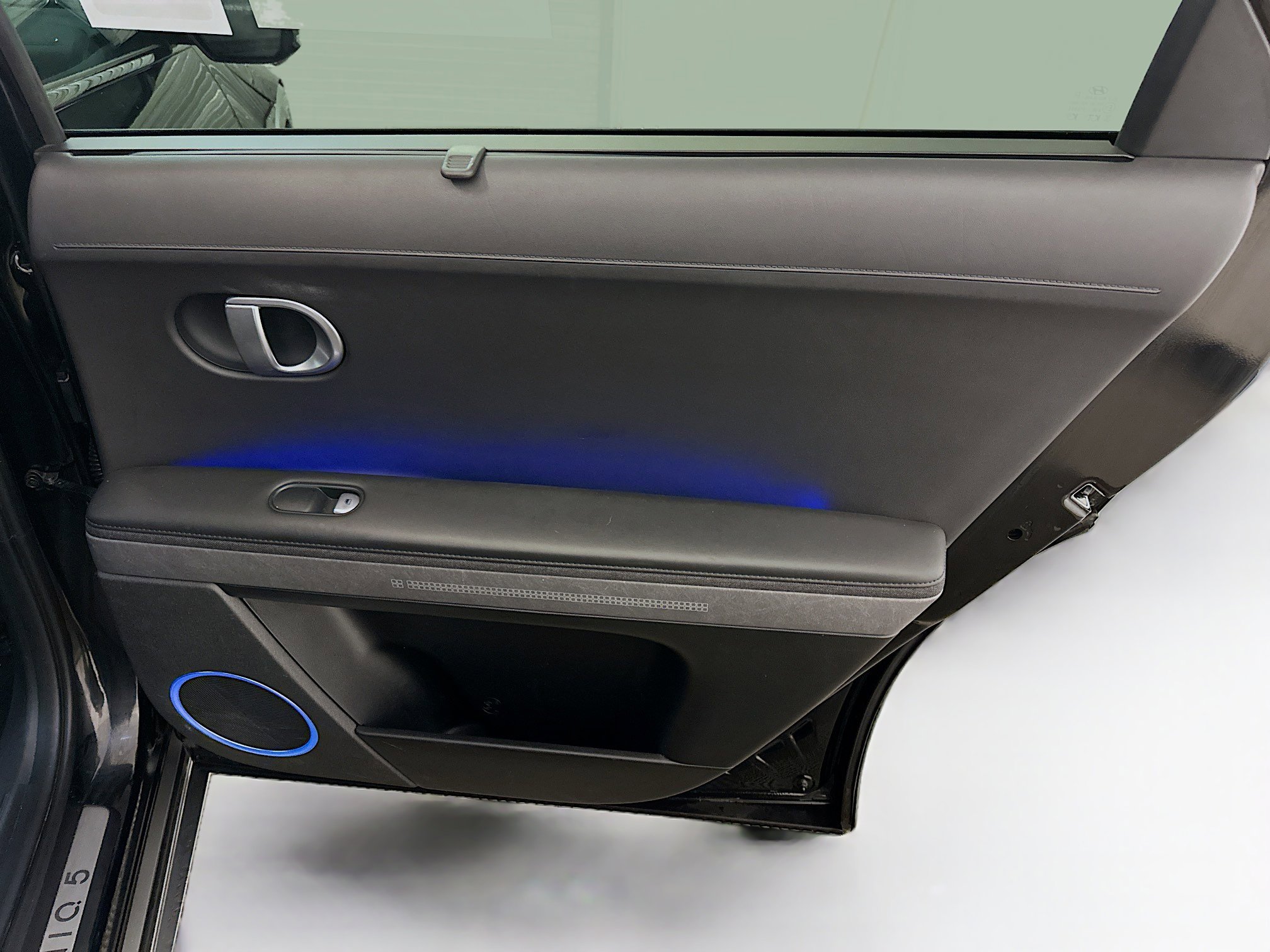 Used 2024 Hyundai Ioniq 5 Limited image 33