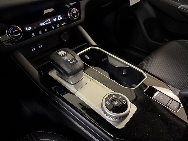 New 2026 Mitsubishi Outlander ES image 18