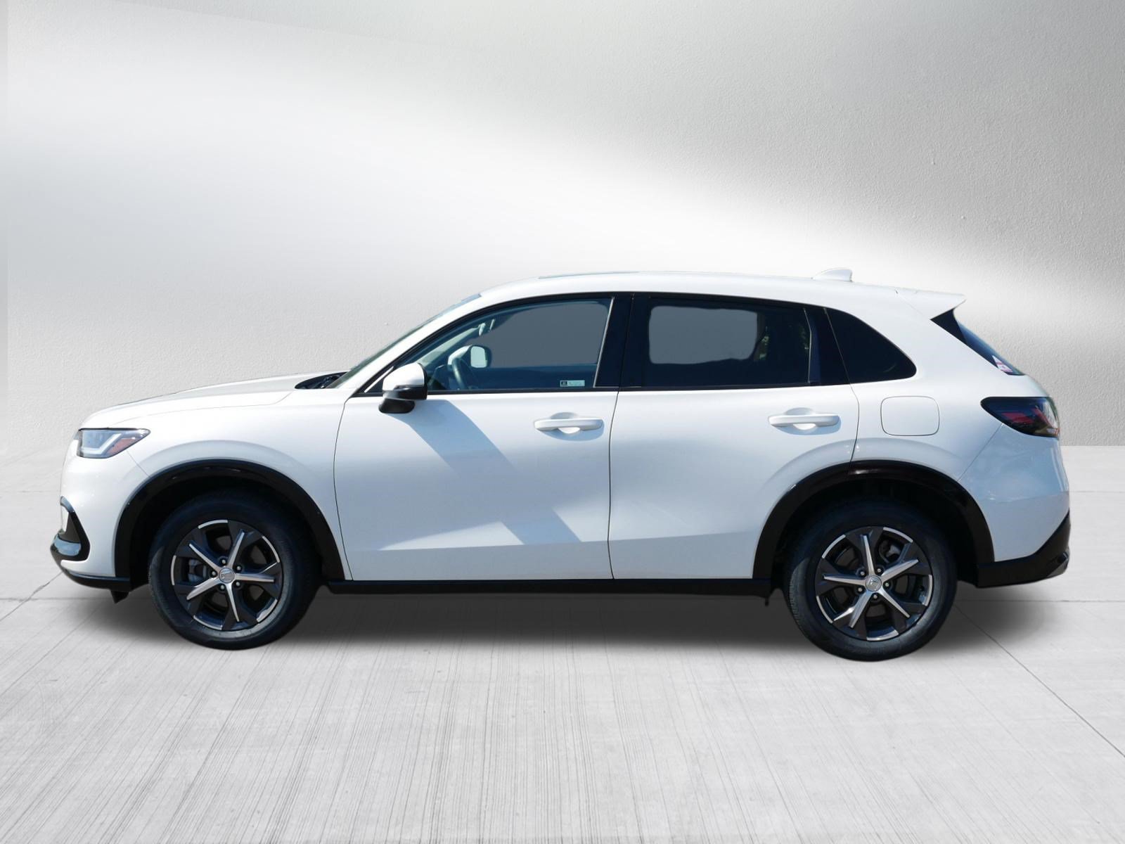 Certified 2024 Honda HR-V EX-L image 4