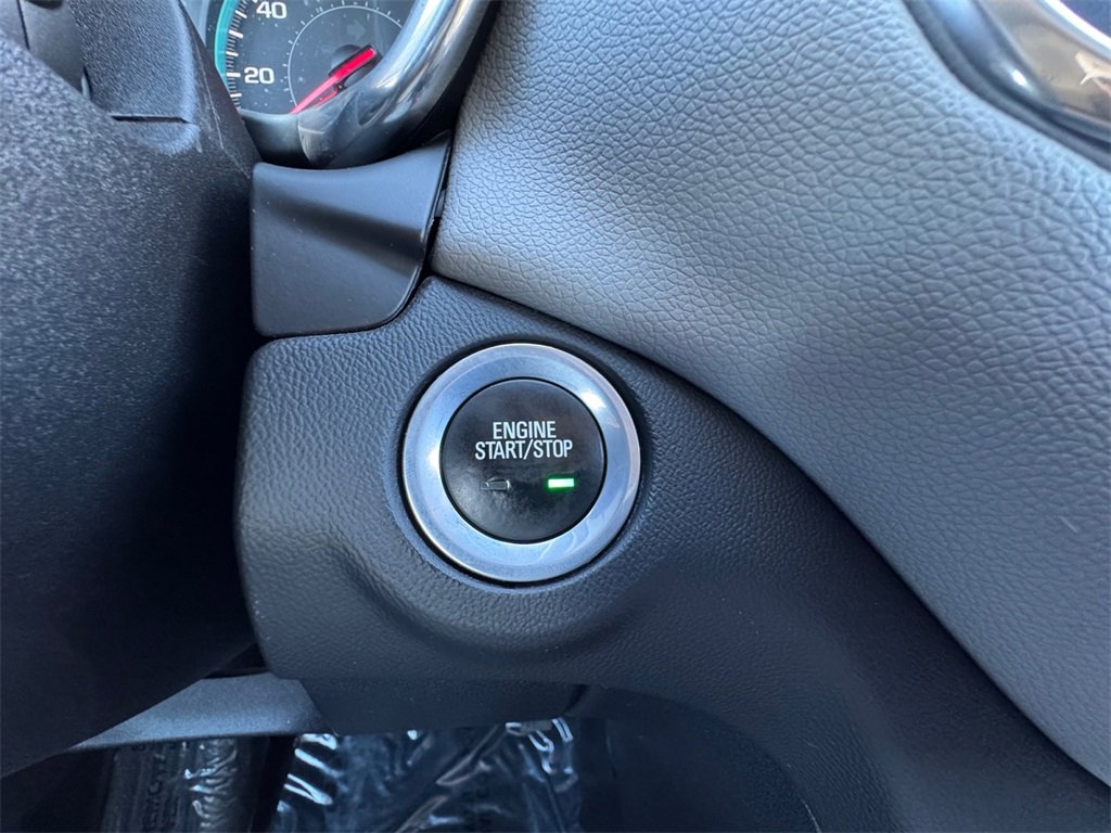 Used 2018 Chevrolet Equinox LS image 24