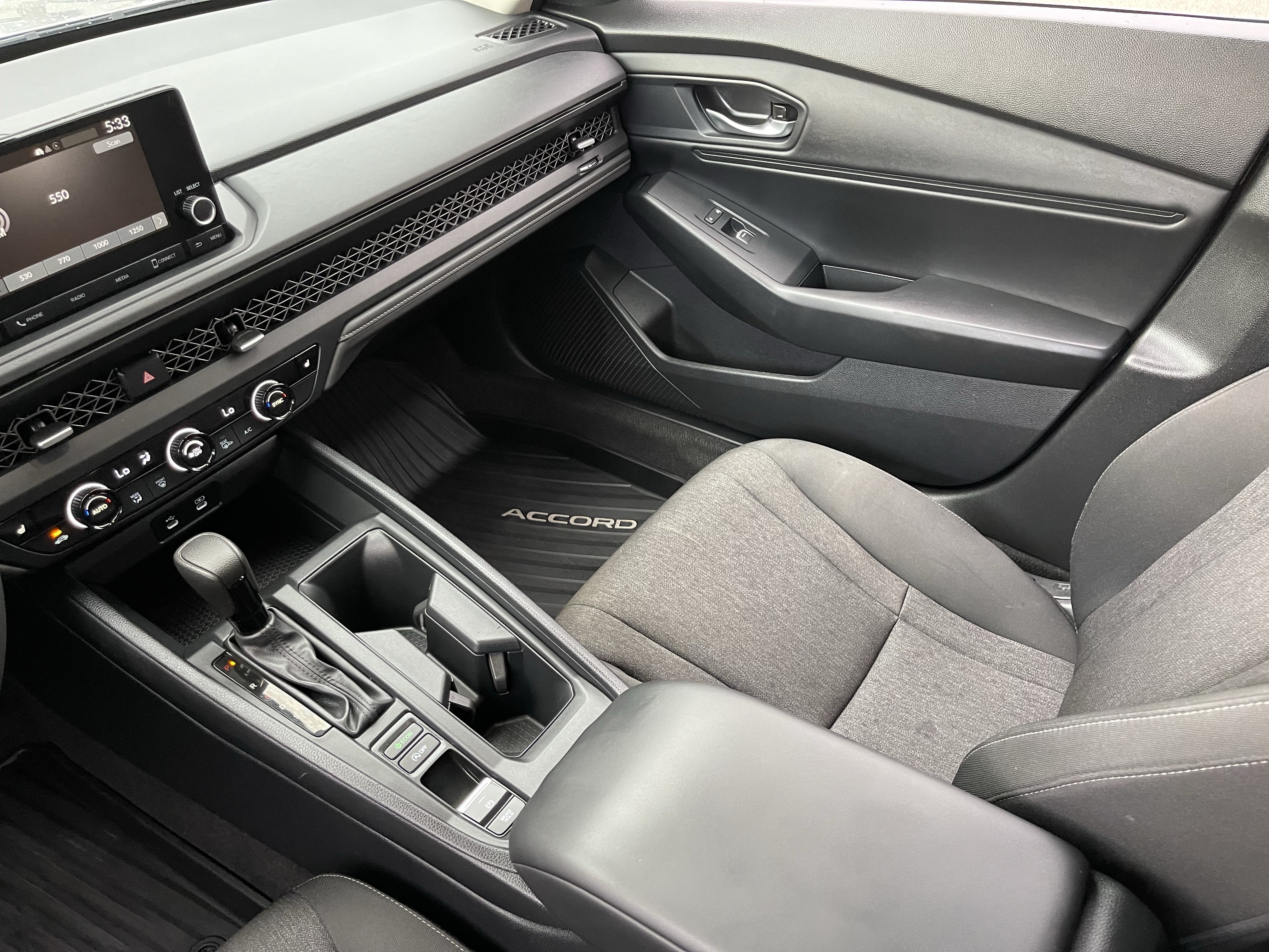 Used 2025 Honda Accord SE image 16