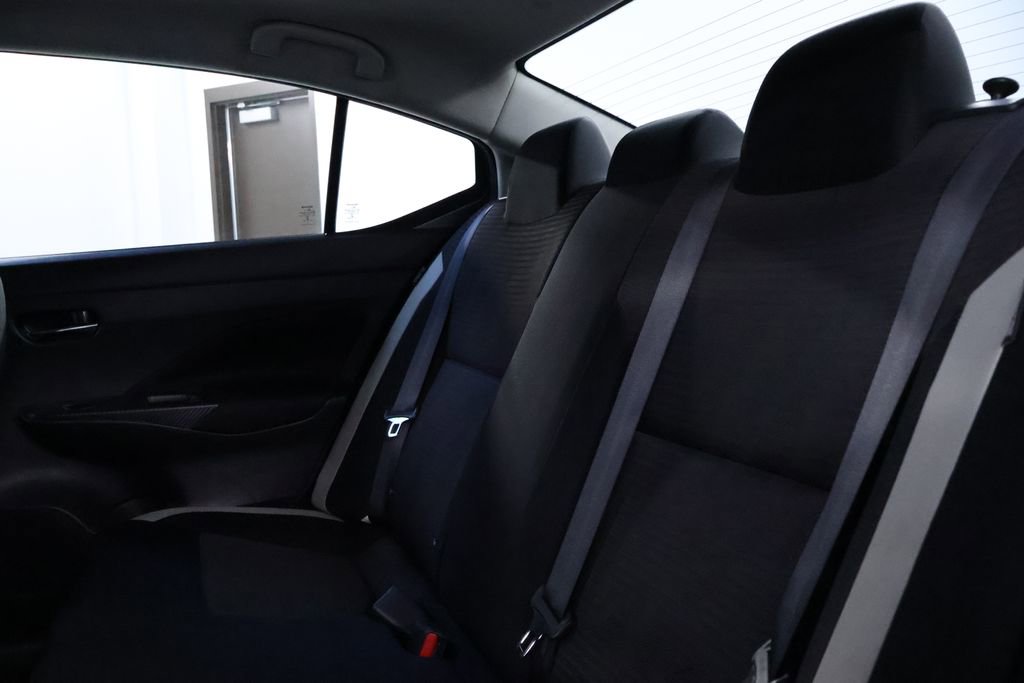 Used 2021 Nissan Versa SV image 14