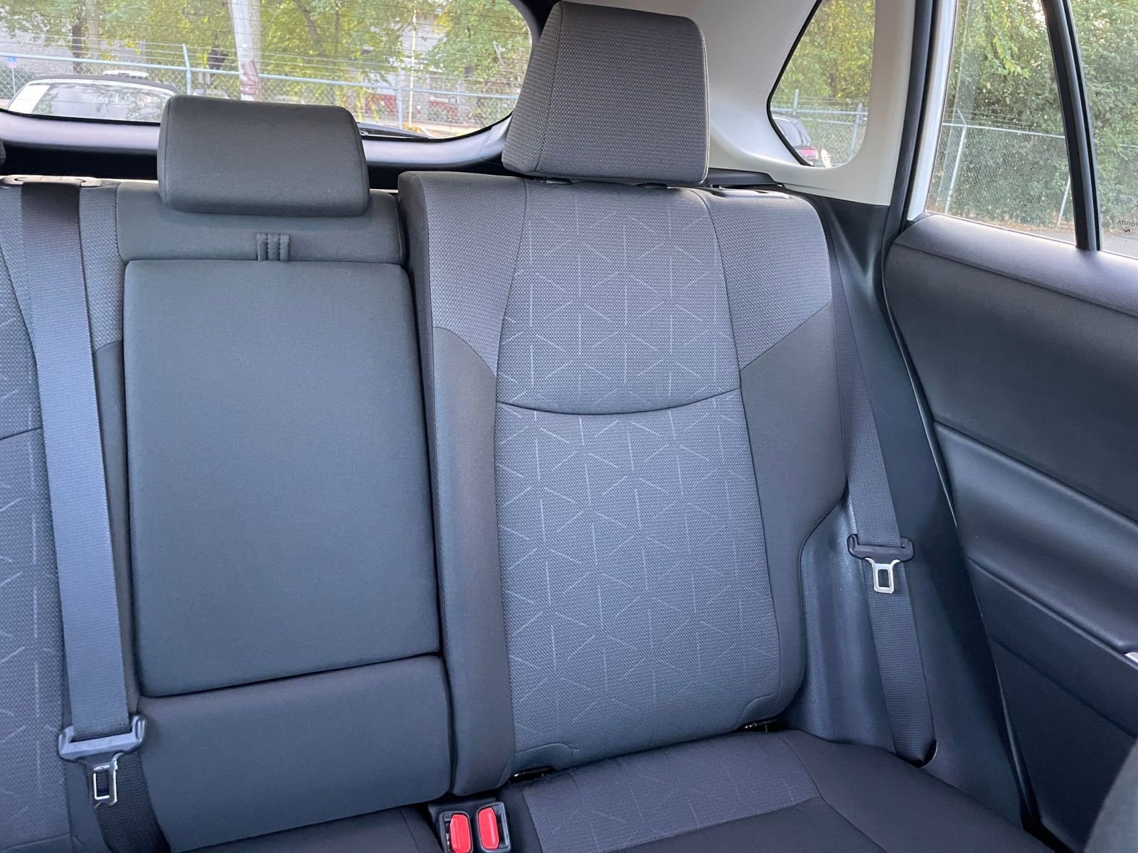 Used 2025 Toyota RAV4 XLE image 38