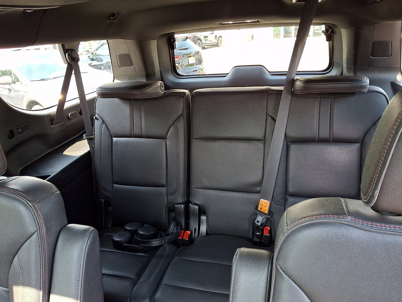 Used 2023 Chevrolet Suburban RST w/ Luxury Package AWD/4WD image 11