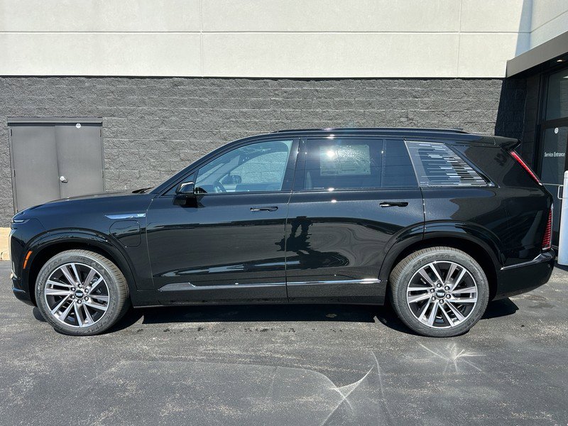 New 2026 Cadillac Vistiq Sport image 2