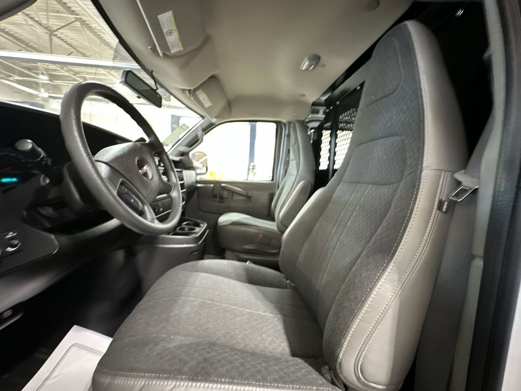 Used 2024 GMC Savana 2500 w/ Driver Convenience Package image 13