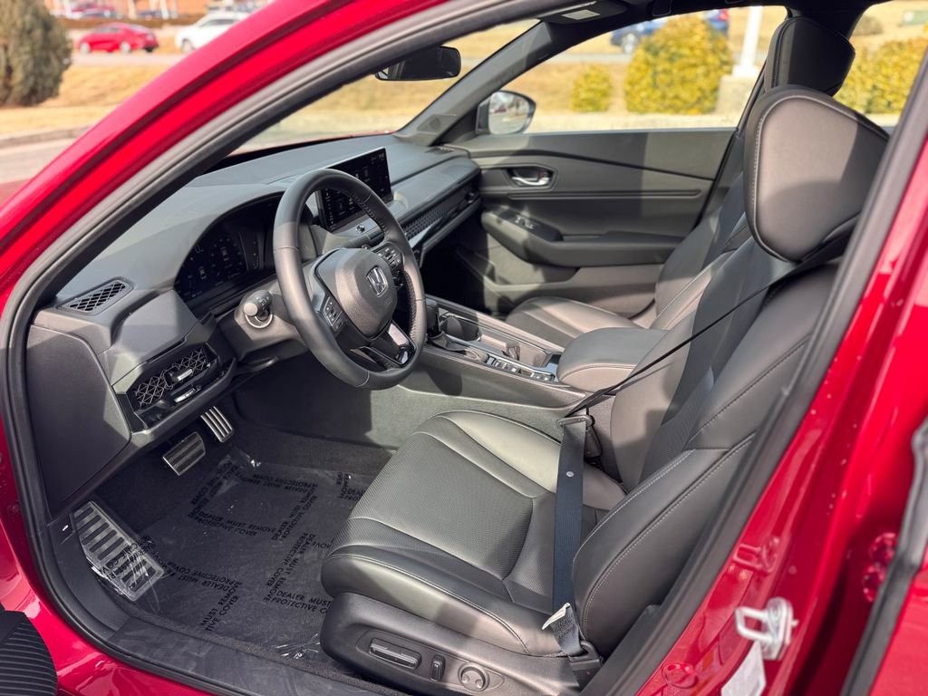 Certified 2025 Honda Accord Sport image 11
