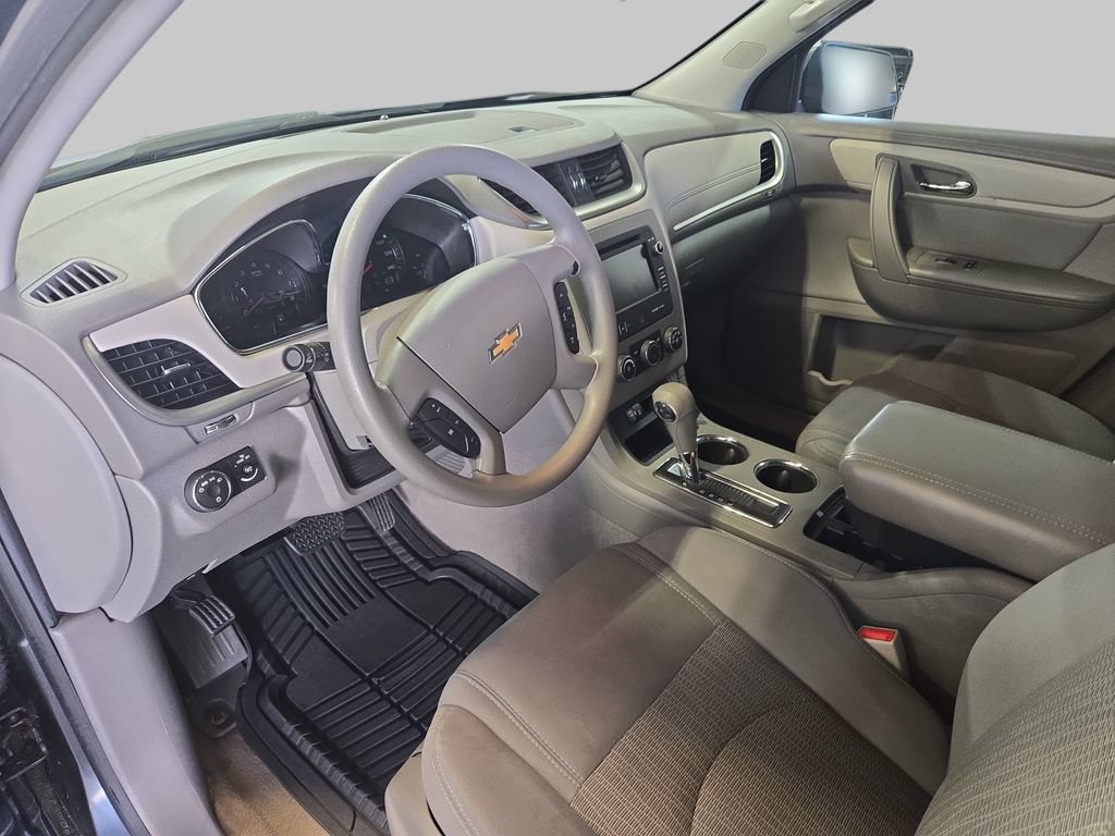 Used 2013 Chevrolet Traverse LS FWD image 19