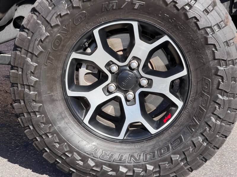 Used 2020 Jeep Wrangler Rubicon w/ Uconnect 4C Nav & Sound Group AWD/4WD image 35