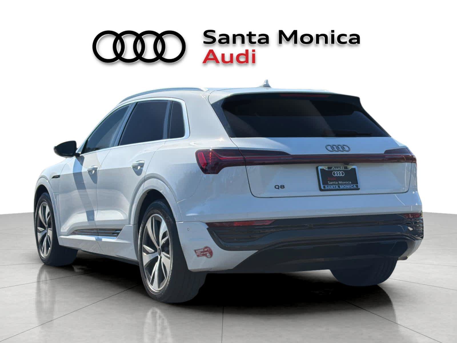 Used 2024 Audi Q8 e-tron Premium Plus w/ Premium Plus Package AWD/4WD image 6