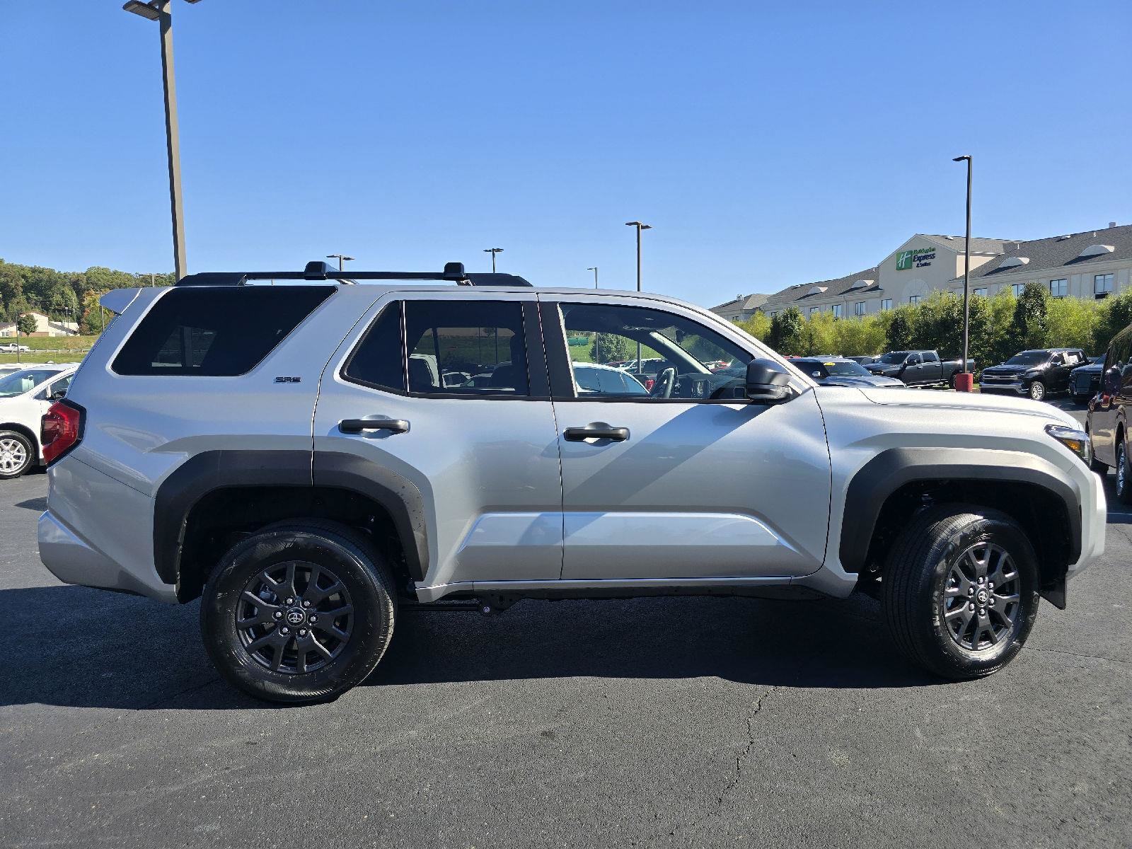 New 2026 Toyota 4Runner SR5 AWD/4WD image 8