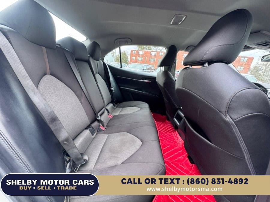 Used 2019 Toyota Camry LE w/ Carpet Mat Package FWD image 16