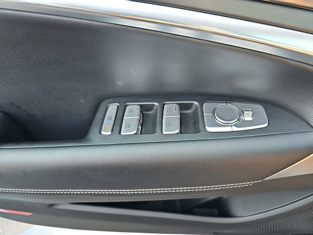 Used 2025 Genesis G70 2.5T AWD/4WD image 27