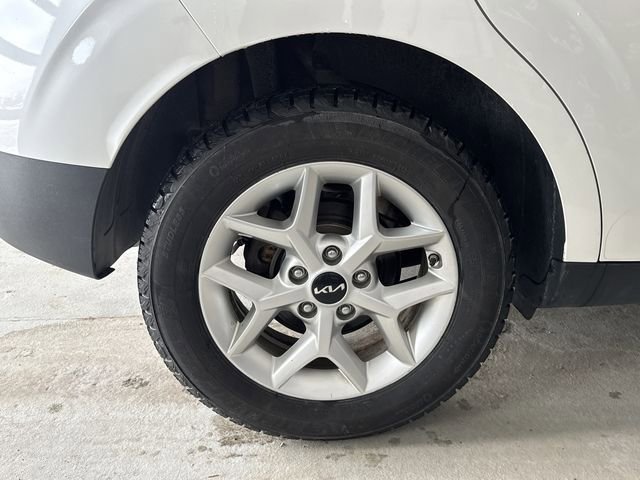 Used 2022 Kia Soul LX w/ Technology Package image 32