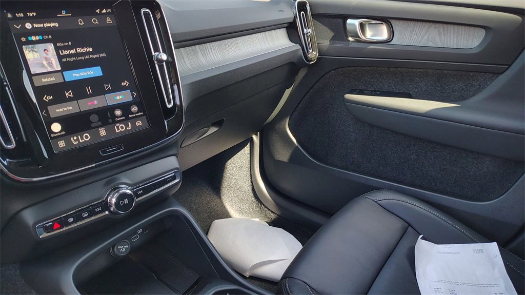 New 2026 Volvo XC40 B5 Core image 21